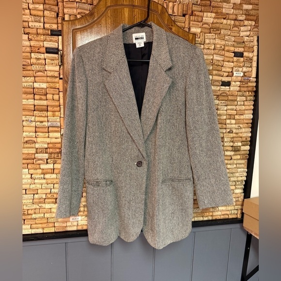 Leslie Fay Jackets & Blazers - Vintage 90s Leslie Fay Petites wool blend blazer size 14p